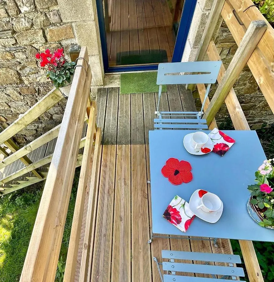 Bed and Breakfast Les Coquelicots à Saint-Urbain  Couette-café